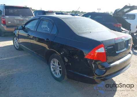 2012 Ford Fusion S z USA, uszkodzony, nr VIN 3FAHP0GA4CR119080